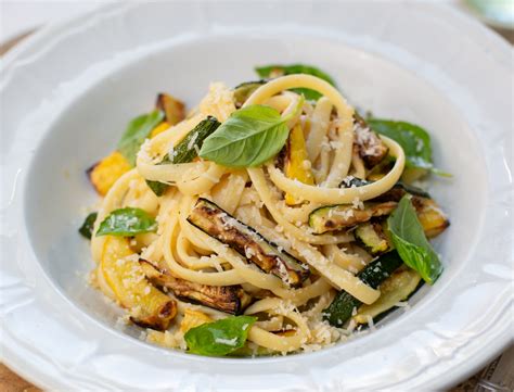  Spaghetti alla Nerano! A Delectable Fusion of Creamy Ricotta and Sweet Fried Zucchini